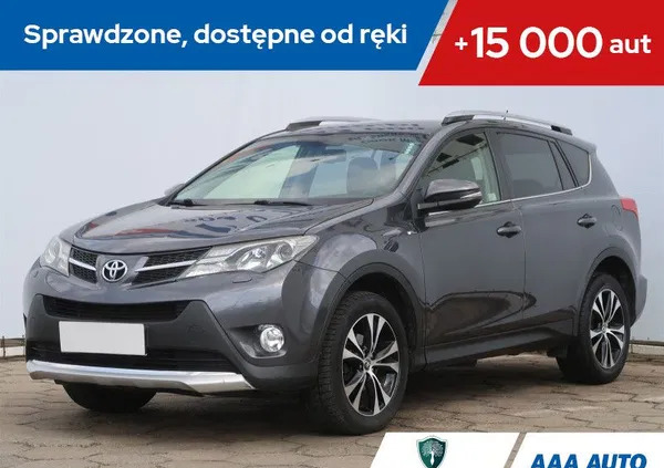 toyota rav4 łódzkie Toyota RAV4 cena 72000 przebieg: 143587, rok produkcji 2015 z Ustka